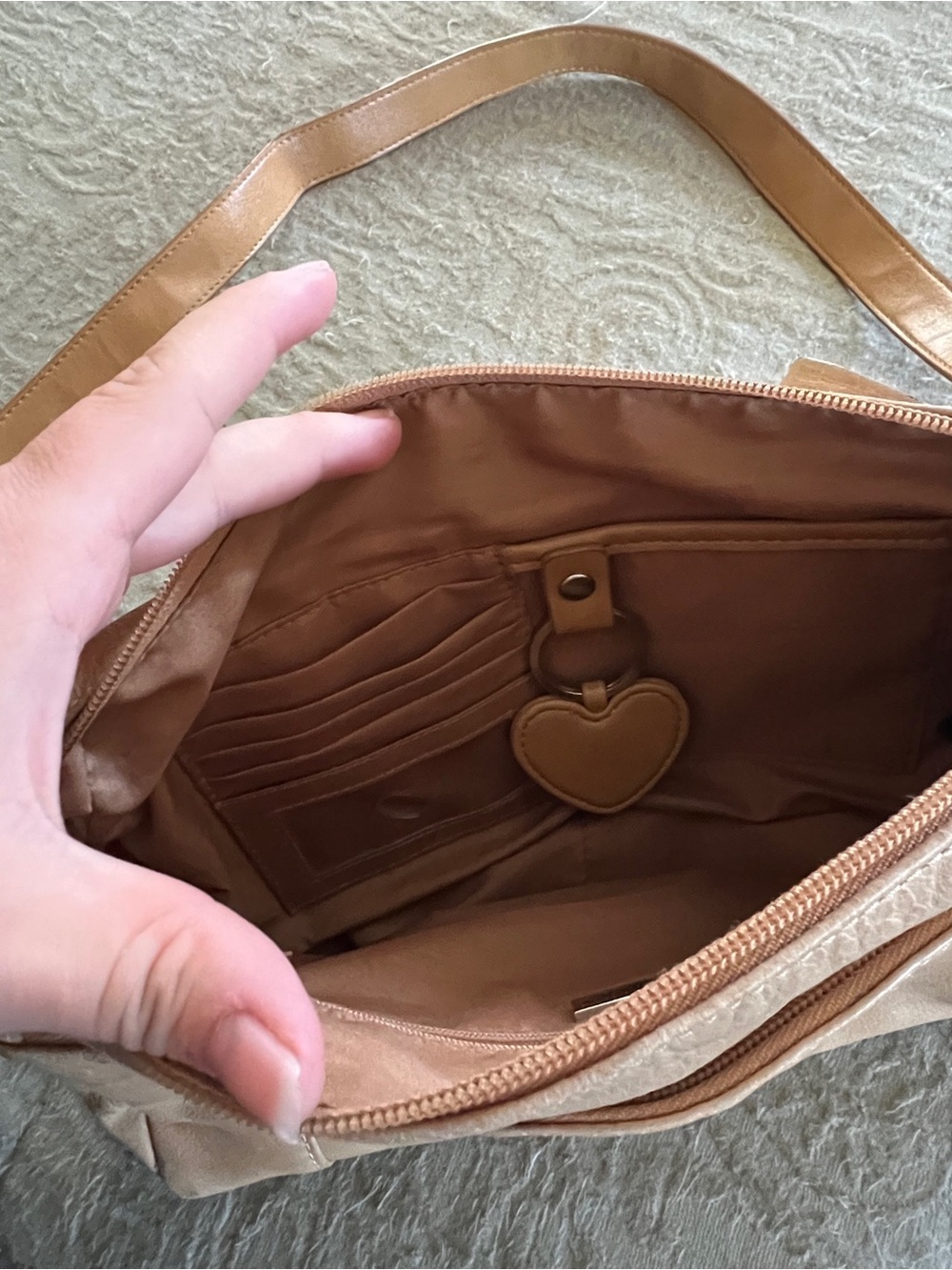 Giani Bernini Beige Leather Zip Up Purse with Strap Old Money Quiet Luxury - Picture 6 of 16